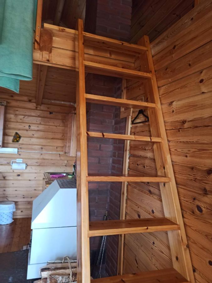 Eraemoekki Jaerven Rannalla Laitila Kültér fotó