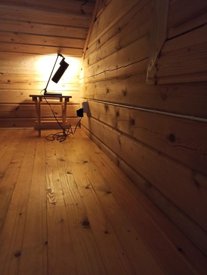 Eraemoekki Jaerven Rannalla Laitila Kültér fotó