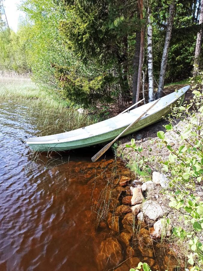 Eraemoekki Jaerven Rannalla Laitila Kültér fotó